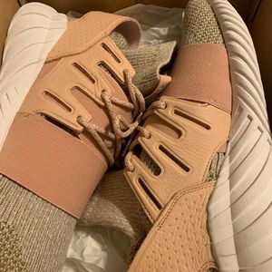 Adidas tubular doom
